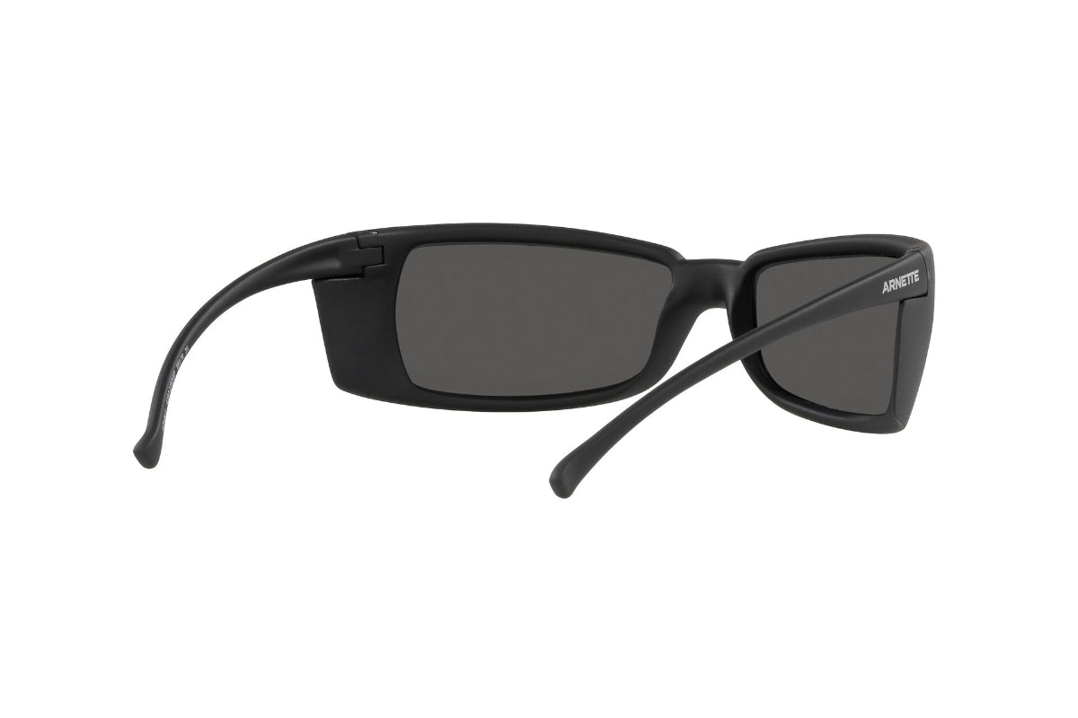 Lentes de Sol Titan Ii Matte Black Arnette Sustentable