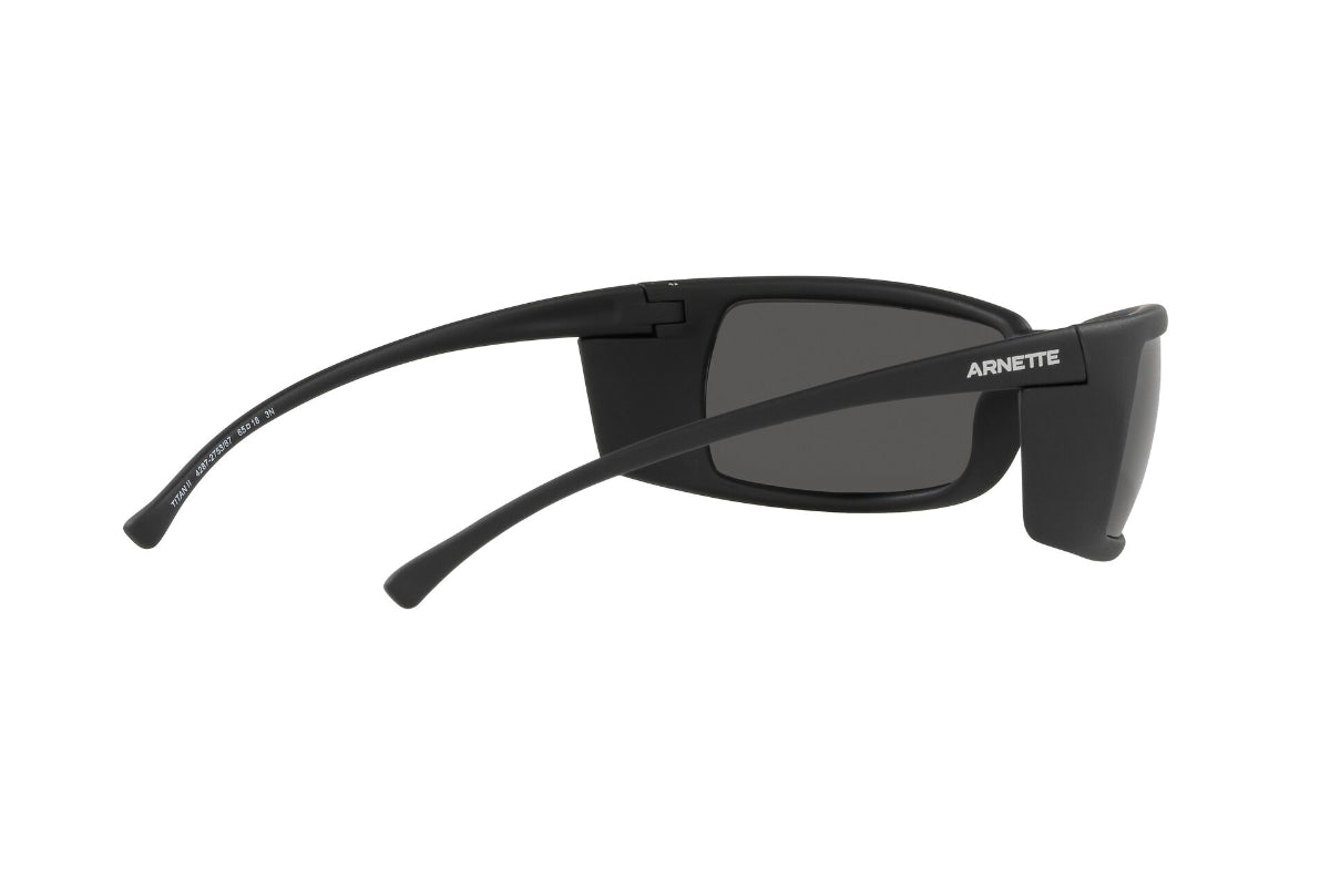 Lentes de Sol Titan Ii Matte Black Arnette Sustentable