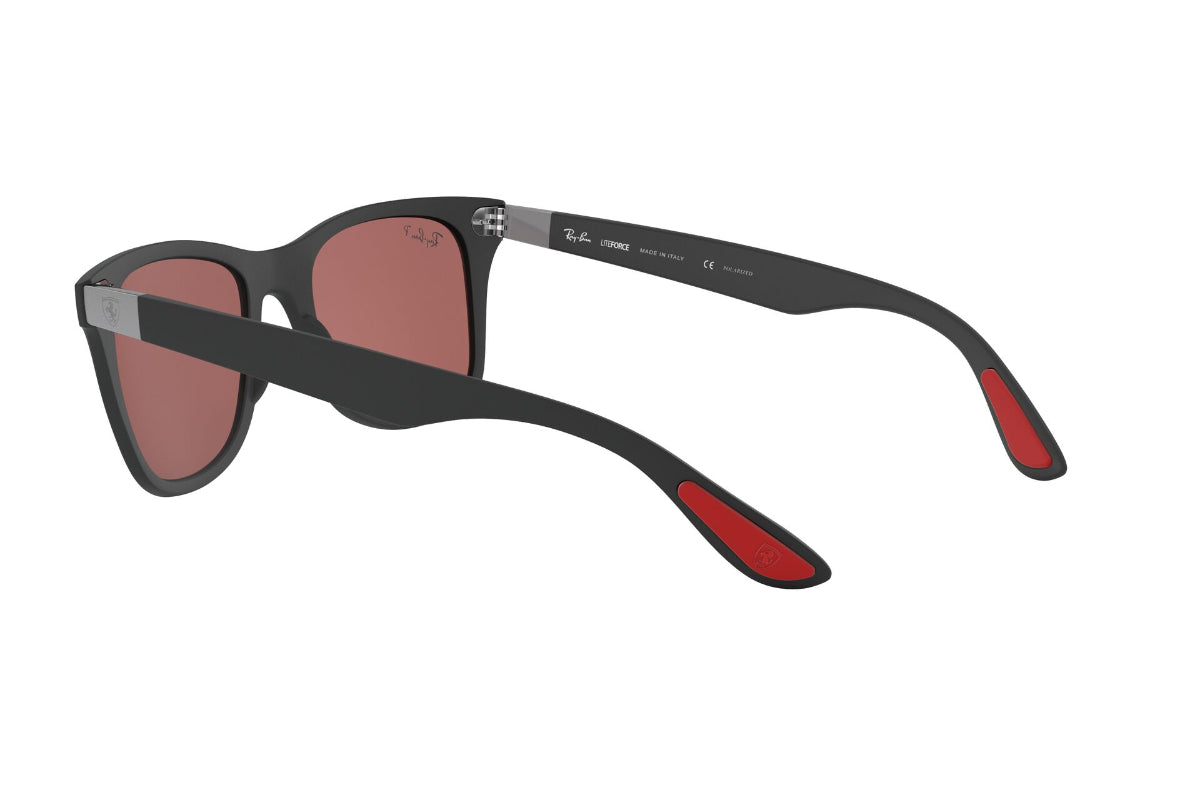 Ray-Ban Ferrari Lentes de Sol Wayfarer Liteforce Polarizados RB4195M