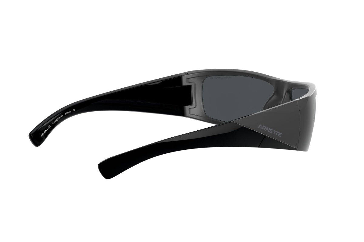 Lentes de Sol Matte Black Polarizado Arnette Sustentable