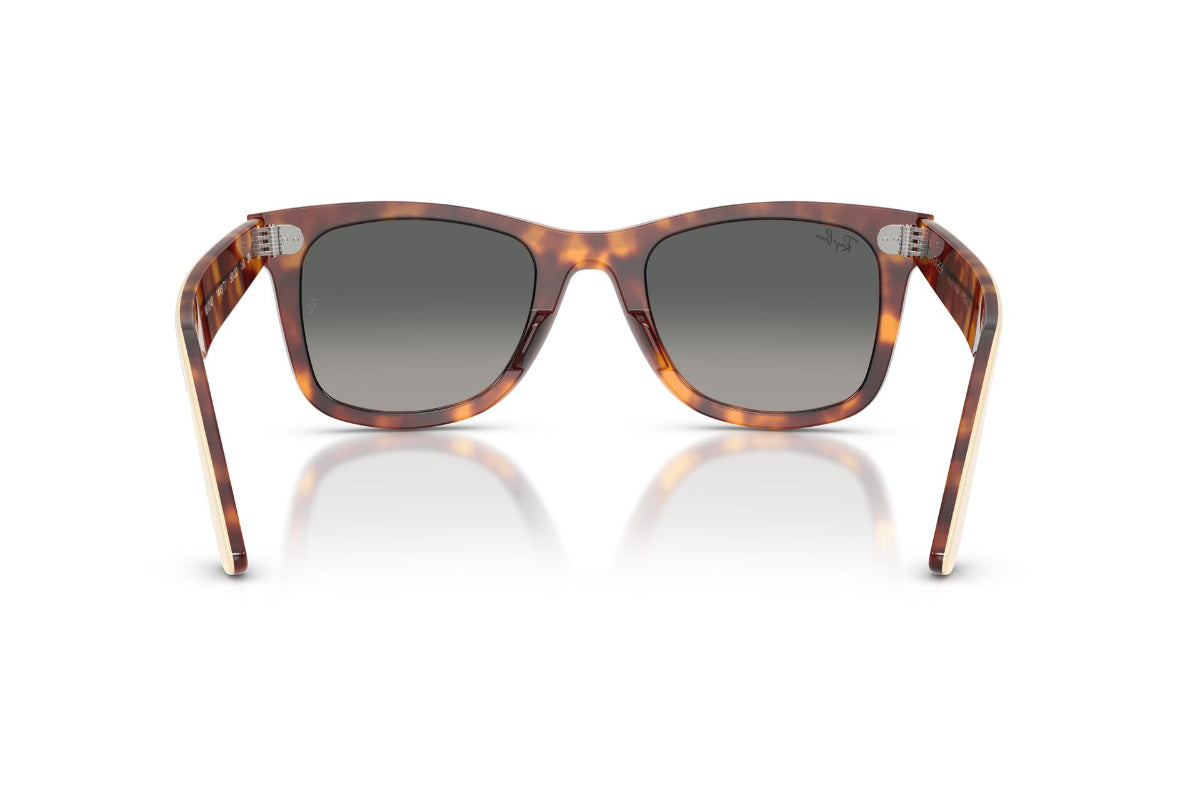 Ray-Ban Lentes de Sol Wayfarer Degradados RB2240