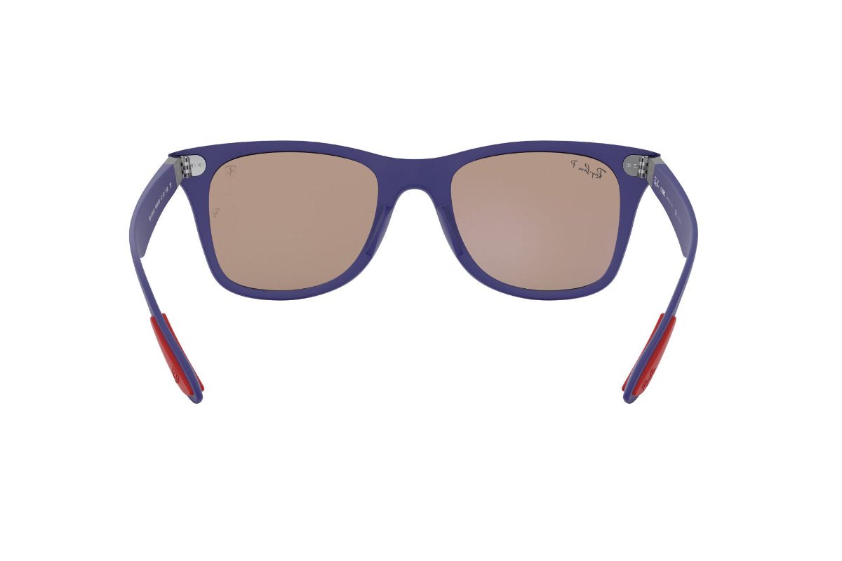 Ray-Ban Ferrari Lentes de Sol Wayfarer Liteforce Polarizados RB4195M